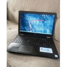 Laptop Dell E5570