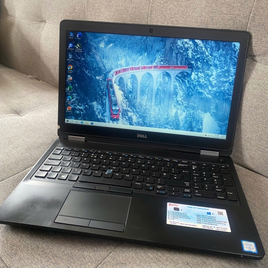 Laptop Dell E5570